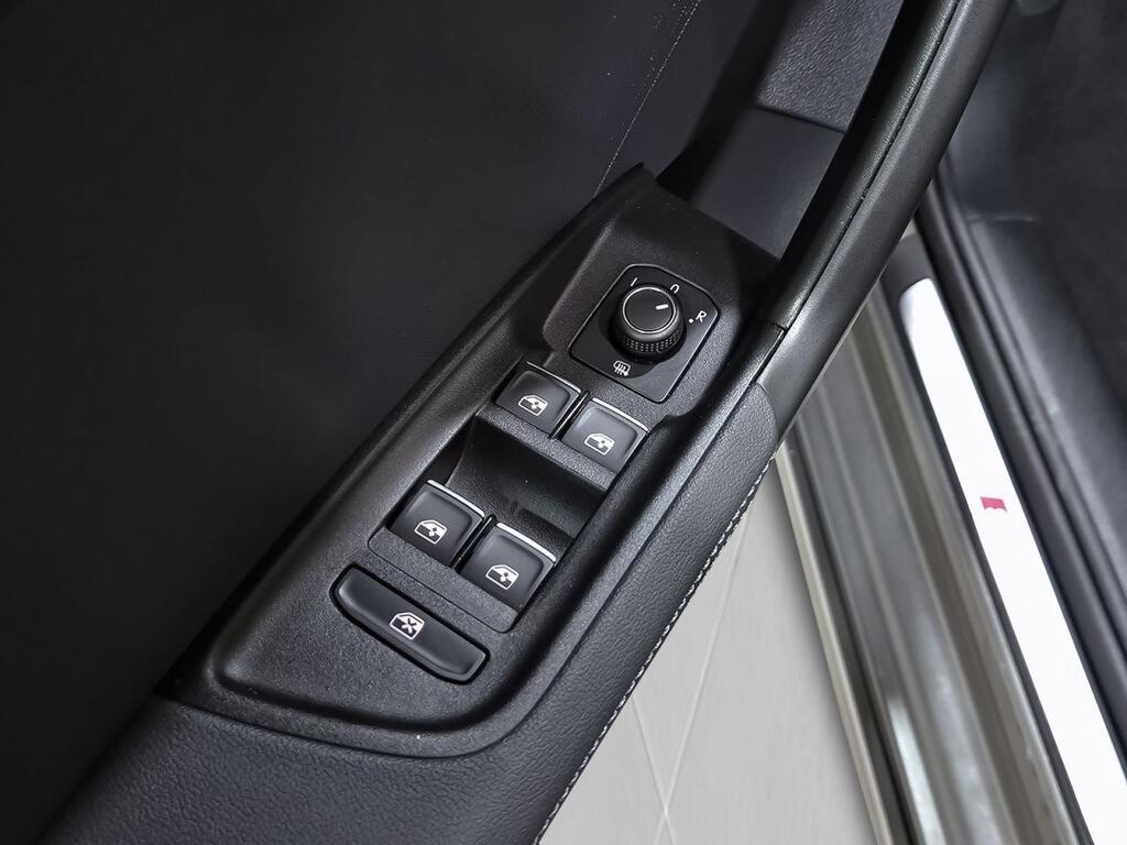 Audi A1 Sportback Adrenalin 30 TFSI 81kW S tron 11