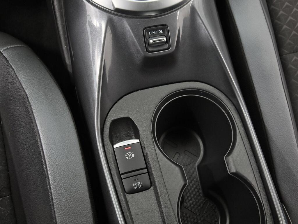 Nissan Juke DIG-T 84 kW (114 CV) 6M/T N-Connecta 25