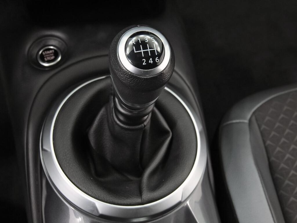 Nissan Juke DIG-T 84 kW (114 CV) 6M/T N-Connecta 26