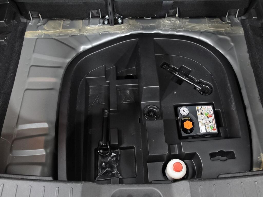 Nissan Juke DIG-T 84 kW (114 CV) 6M/T N-Connecta 27