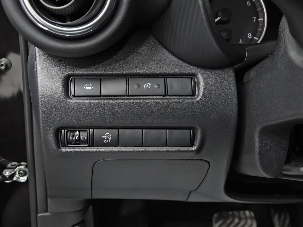 Nissan Juke DIG-T 84 kW (114 CV) 6M/T N-Connecta 11