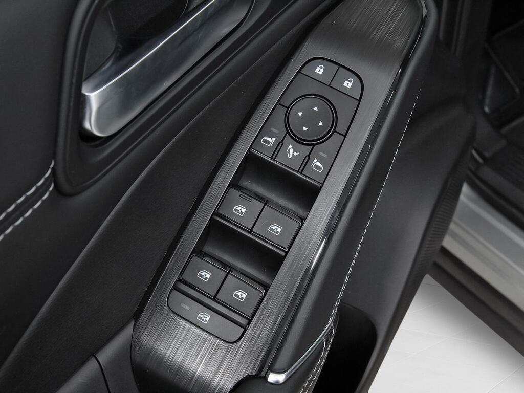 Nissan Qashqai DIG-T 116kW Xtronic N-Connecta 12