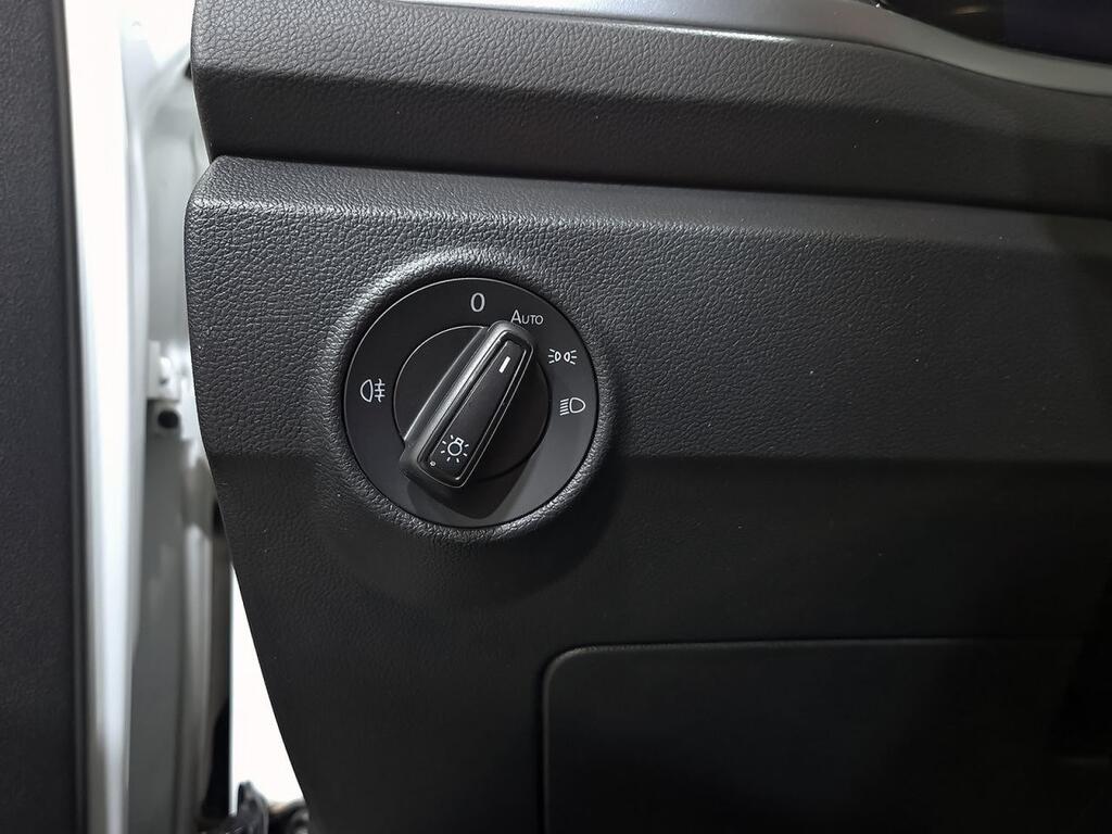 Volkswagen T-Roc Life 2.0 TDI 110kW (150CV) 13