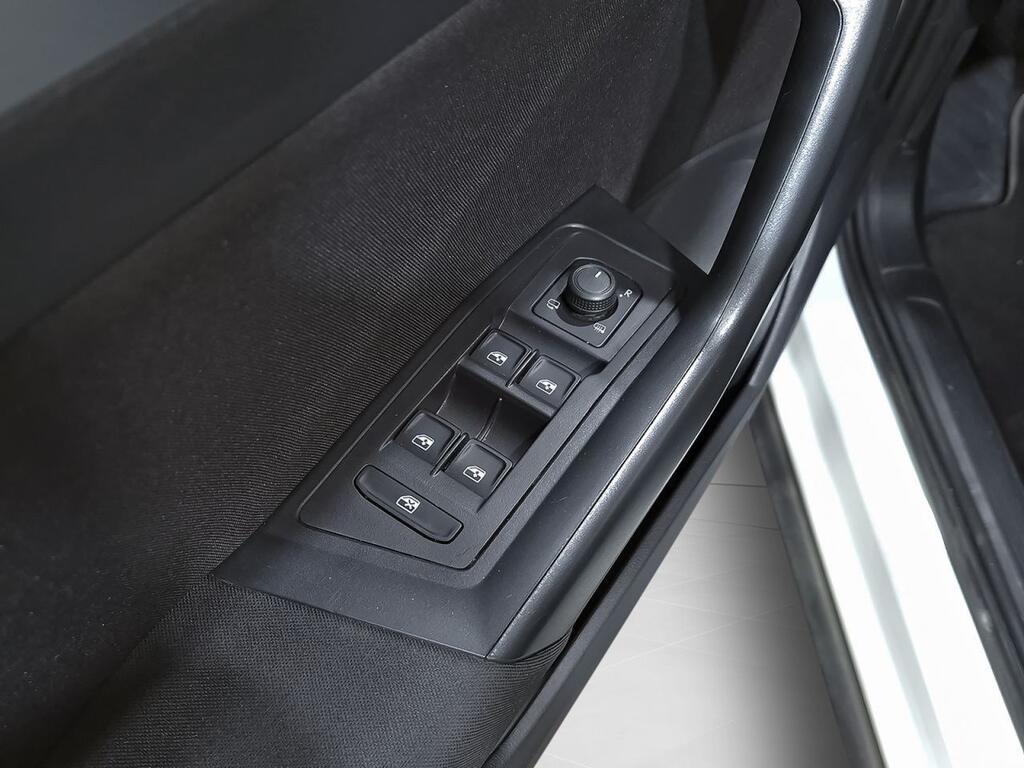 Volkswagen T-Roc Life 2.0 TDI 110kW (150CV) 11