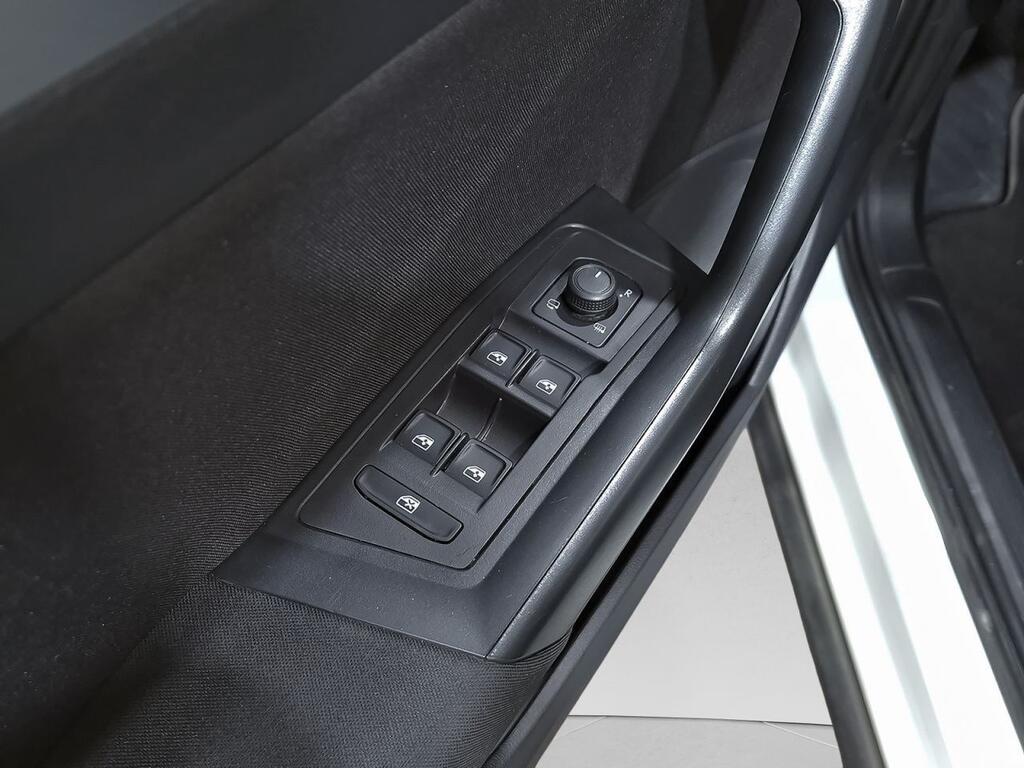 Volkswagen T-Roc Life 2.0 TDI 110kW (150CV) 11