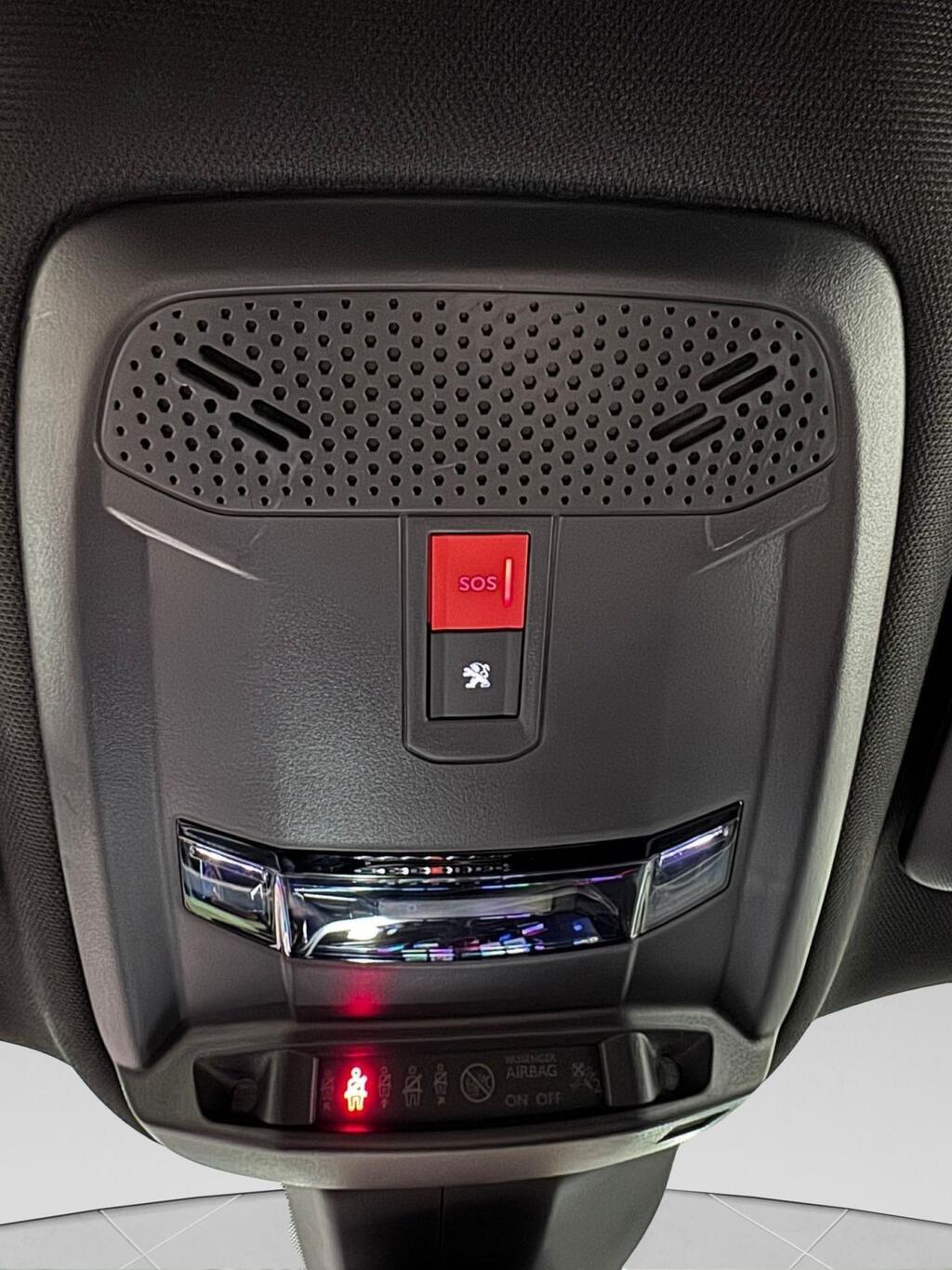 Peugeot 2008 GT Puretech 130 S&S BVM6 11