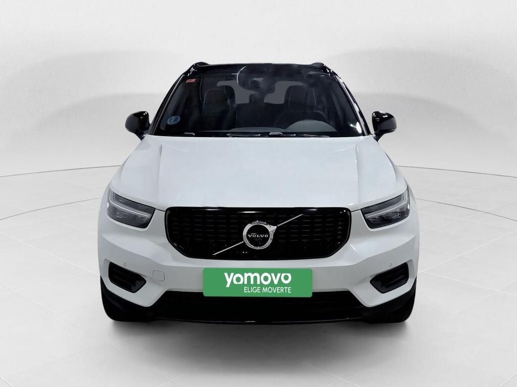 Volvo XC40 2.0 B3 G R-Design Auto 4