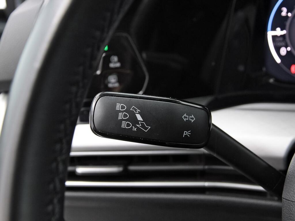 Volkswagen Golf Life 1.5 TSI 110kW (150CV) 17