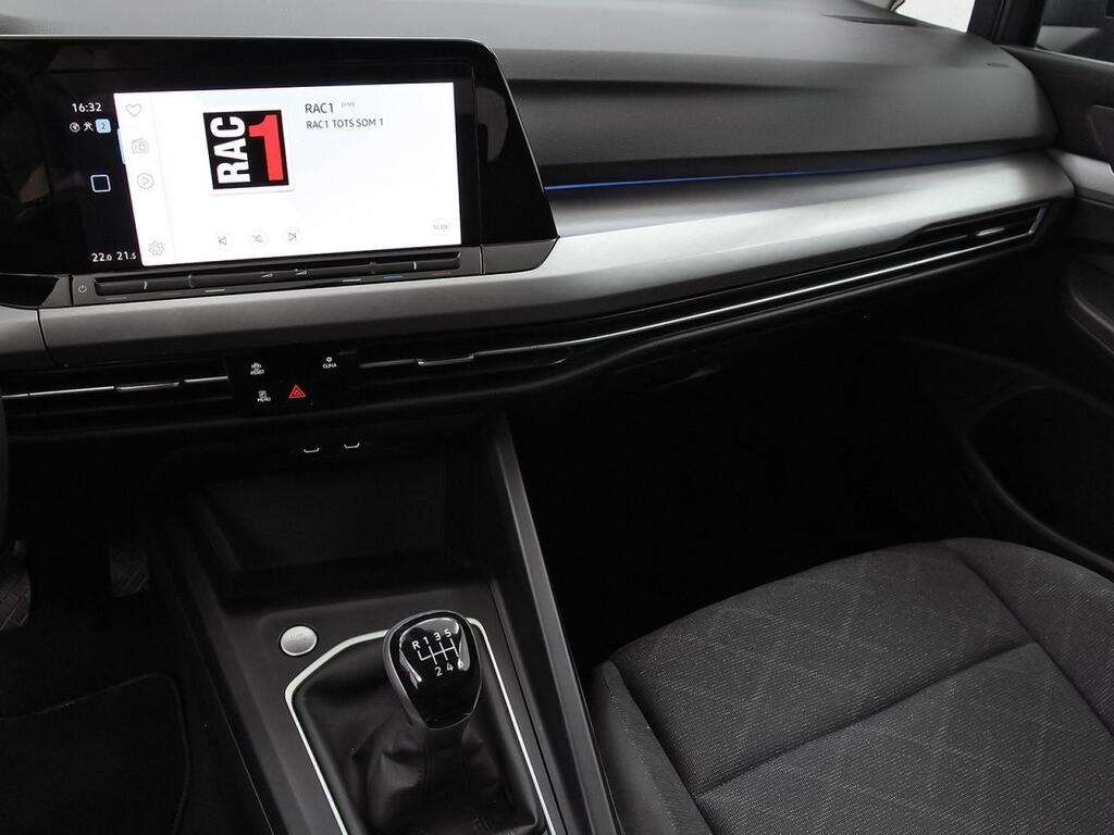 Volkswagen Golf Life 1.5 TSI 110kW (150CV) 12