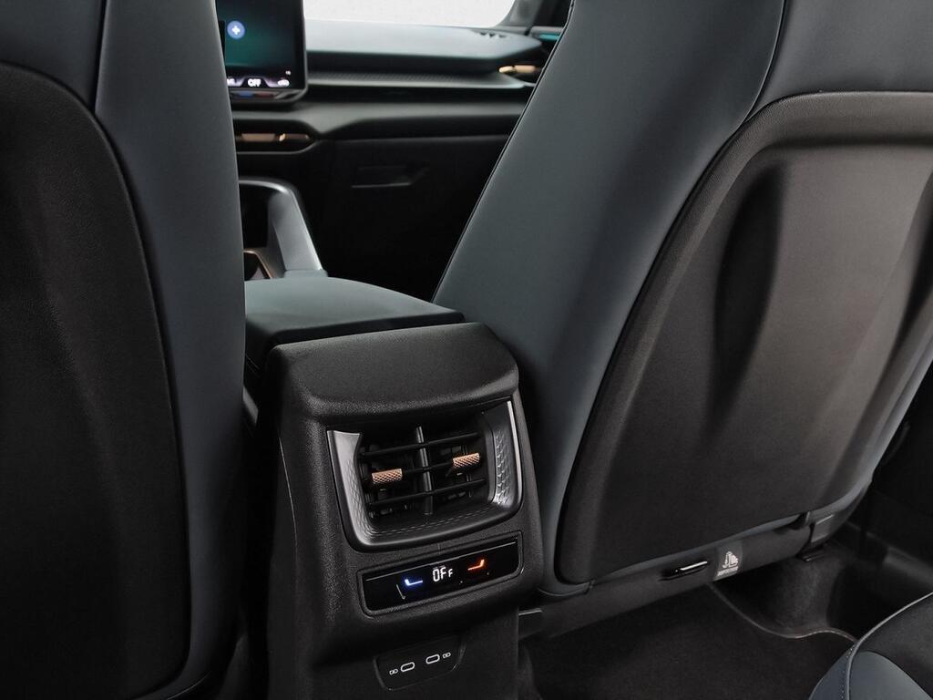 Cupra Terramar 1.5 TSI e-Hybrid 200kW (272 CV) VZ DSG 34