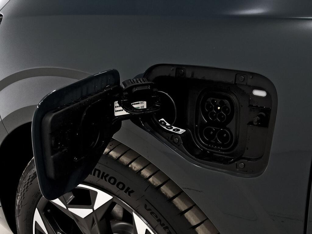 Cupra Terramar 1.5 TSI e-Hybrid 200kW (272 CV) VZ DSG 36