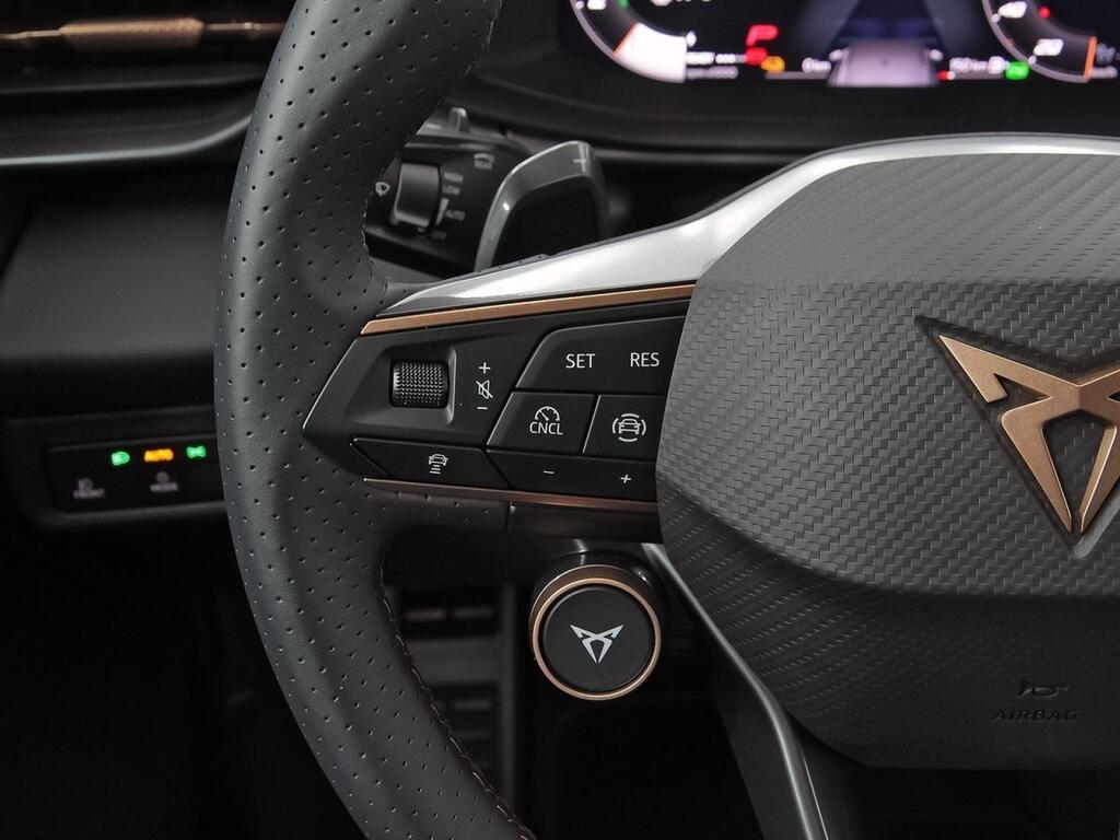 Cupra Terramar 1.5 TSI e-Hybrid 200kW (272 CV) VZ DSG 16