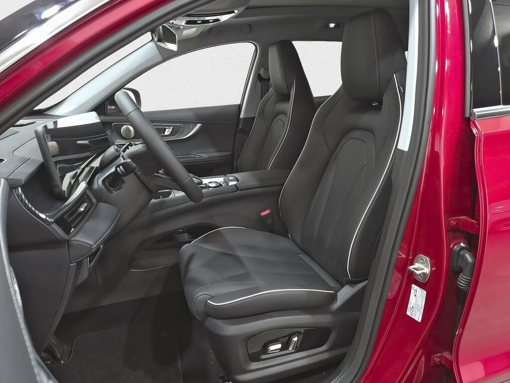 Ebro S700 1.5 TGDI PHEV Luxury E-CVT 7