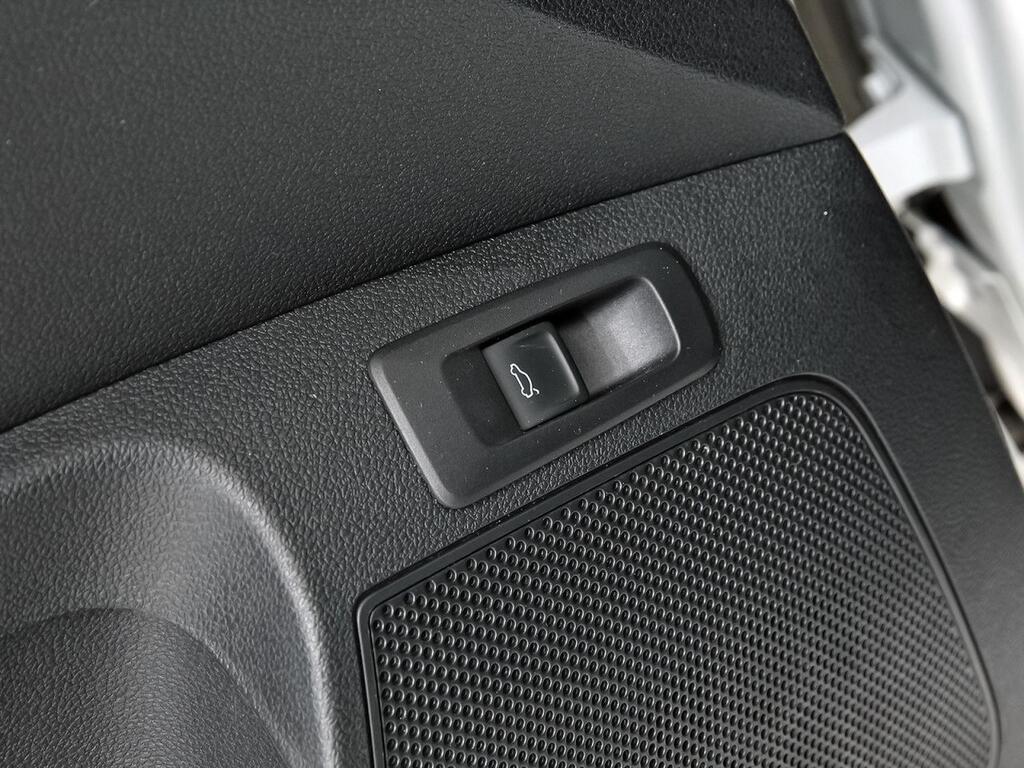 Skoda Karoq 1.5 TSI 110kW (150CV) DSG ACT Sportline 11