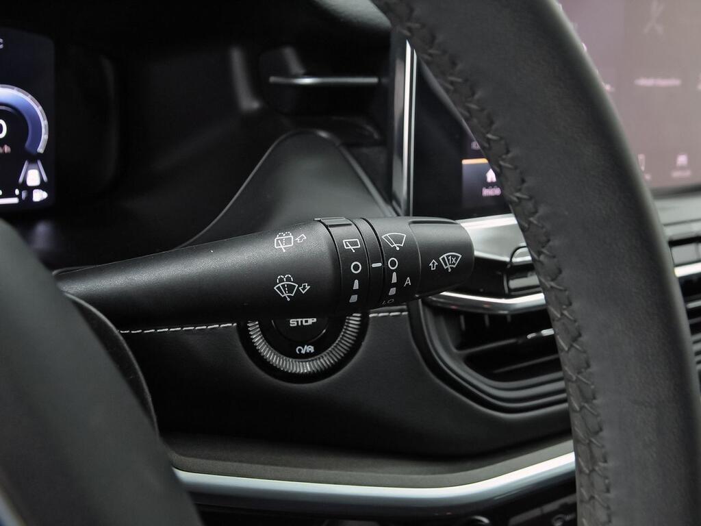 Jeep Compass eHybrid 1.5 MHEV 96kW Limited Dct 17