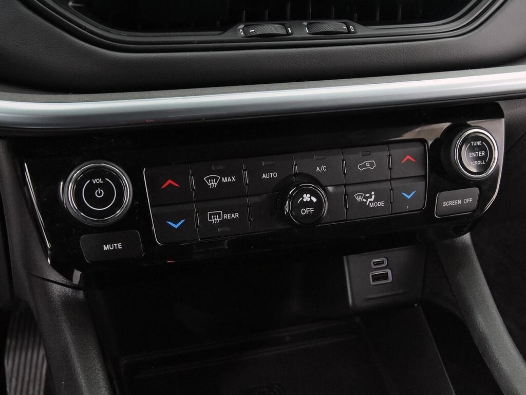 Jeep Compass eHybrid 1.5 MHEV 96kW Limited Dct 31