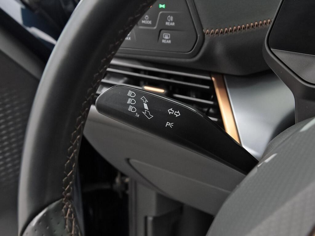 Cupra Born 150kW (204 CV) 62kWh 13