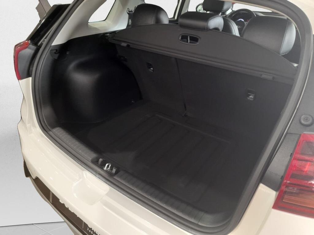 Kia Niro 1.6 GDi HEV 104kW (141CV) Drive 13