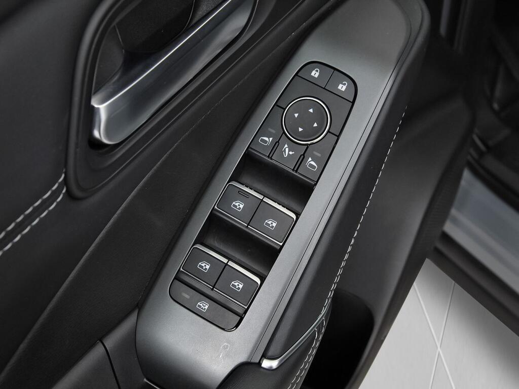 Nissan Qashqai DIG-T 116kW Xtronic N-Connecta 12