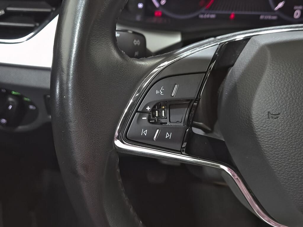 Skoda Kamiq 1.0 TSI 81kW (110CV) Ambition 14