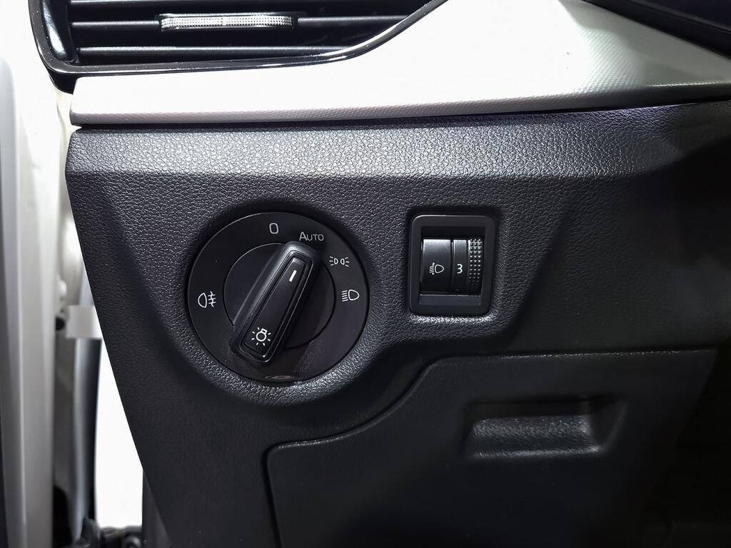 Skoda Kamiq 1.0 TSI 81kW (110CV) Ambition 10