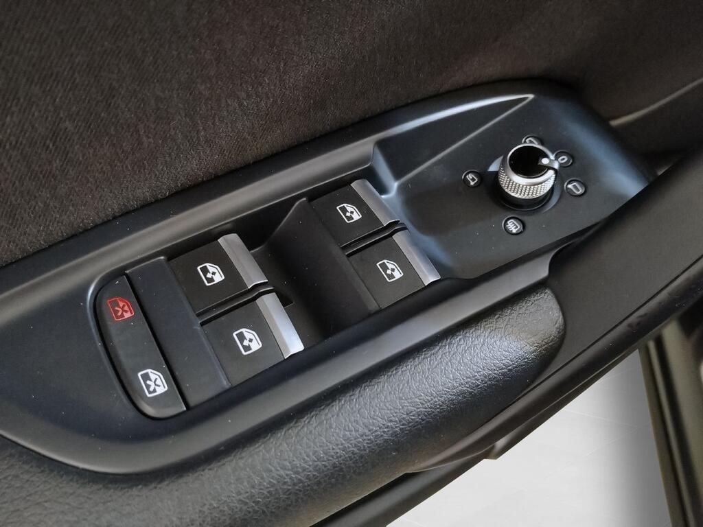 Audi Q5 S line 35 TDI 120kW S tronic 11