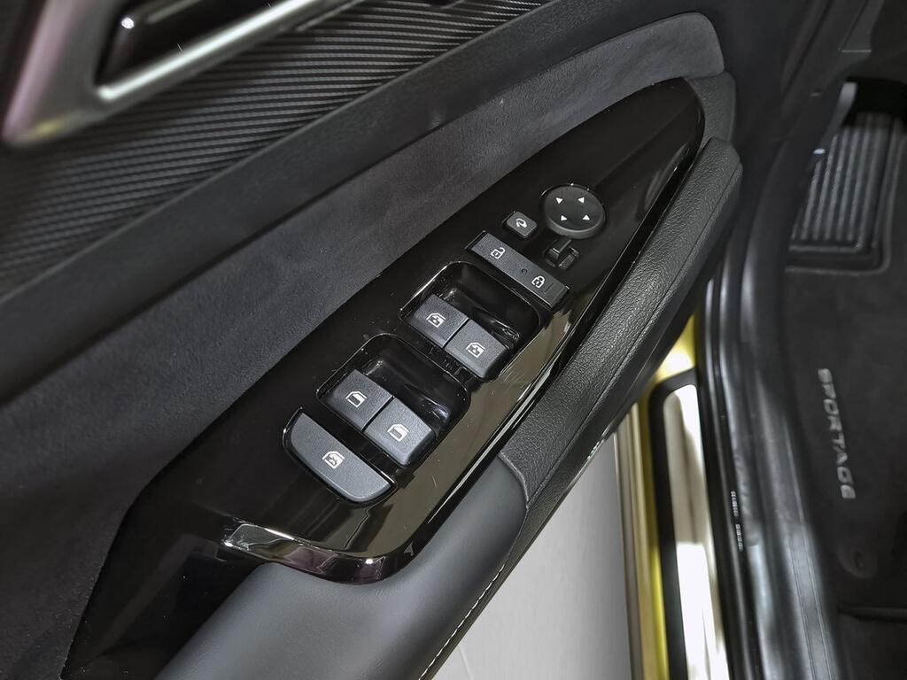 Kia Sportage 1.6 T-GDi HEV 171kW (230CV) GT-line 4x4 11