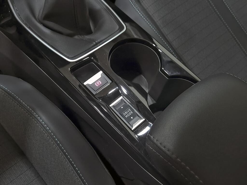 Peugeot 2008 Allure BlueHDI 81kW (110CV) 28