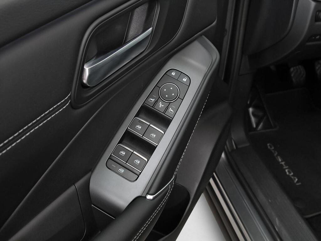 Nissan Qashqai DIG-T 116kW CVT N-Connecta 9