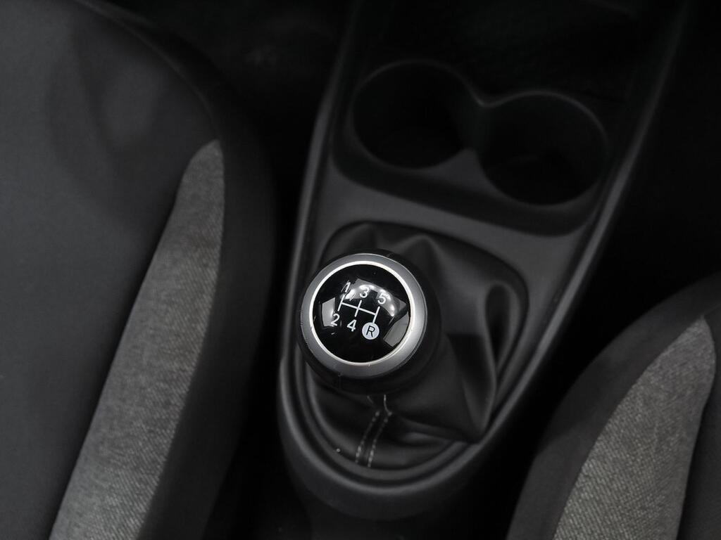 Toyota Aygo X Cross 1.0 VVT-I 72CV Play 10