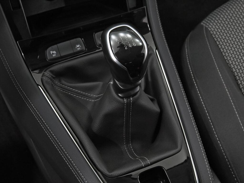 Opel Grandland 1.2 Turbo Design & Tech 31