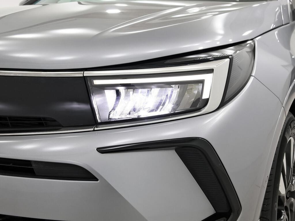 Opel Grandland 1.2 Turbo Design & Tech 33