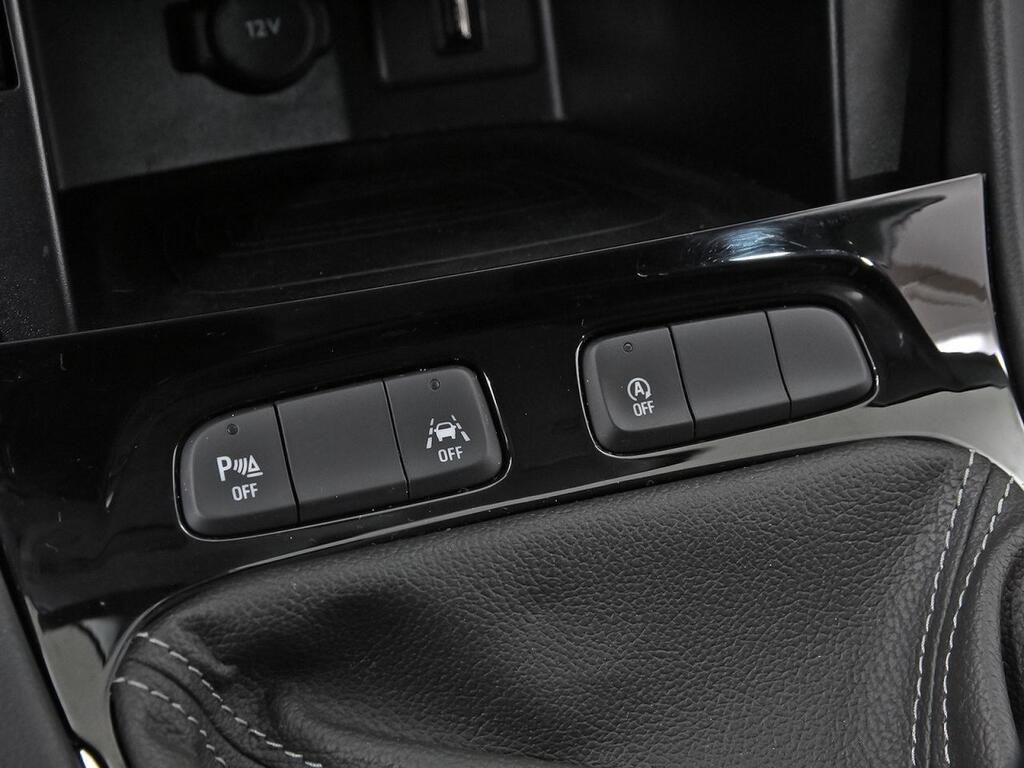 Opel Grandland 1.2 Turbo Design & Tech 29