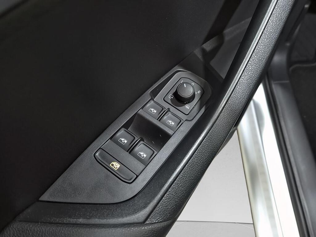 Skoda Karoq 1.5 TSI 110kW (150CV) ACT Selection 9