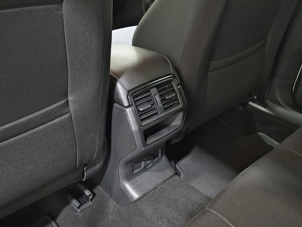 Skoda Karoq 1.5 TSI 110kW (150CV) ACT Selection 31