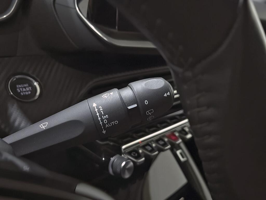 Peugeot 2008 Allure BlueHDI 81kW (110CV) 15