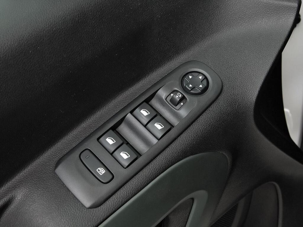 Citroën Berlingo Talla M BlueHDi 100 S&S SHINE 13