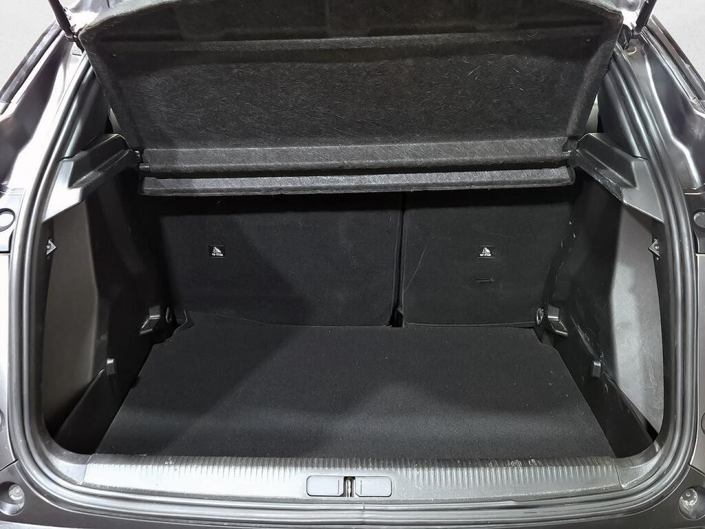 Peugeot 2008 Active Pack BlueHDI 81kW (110CV) 9