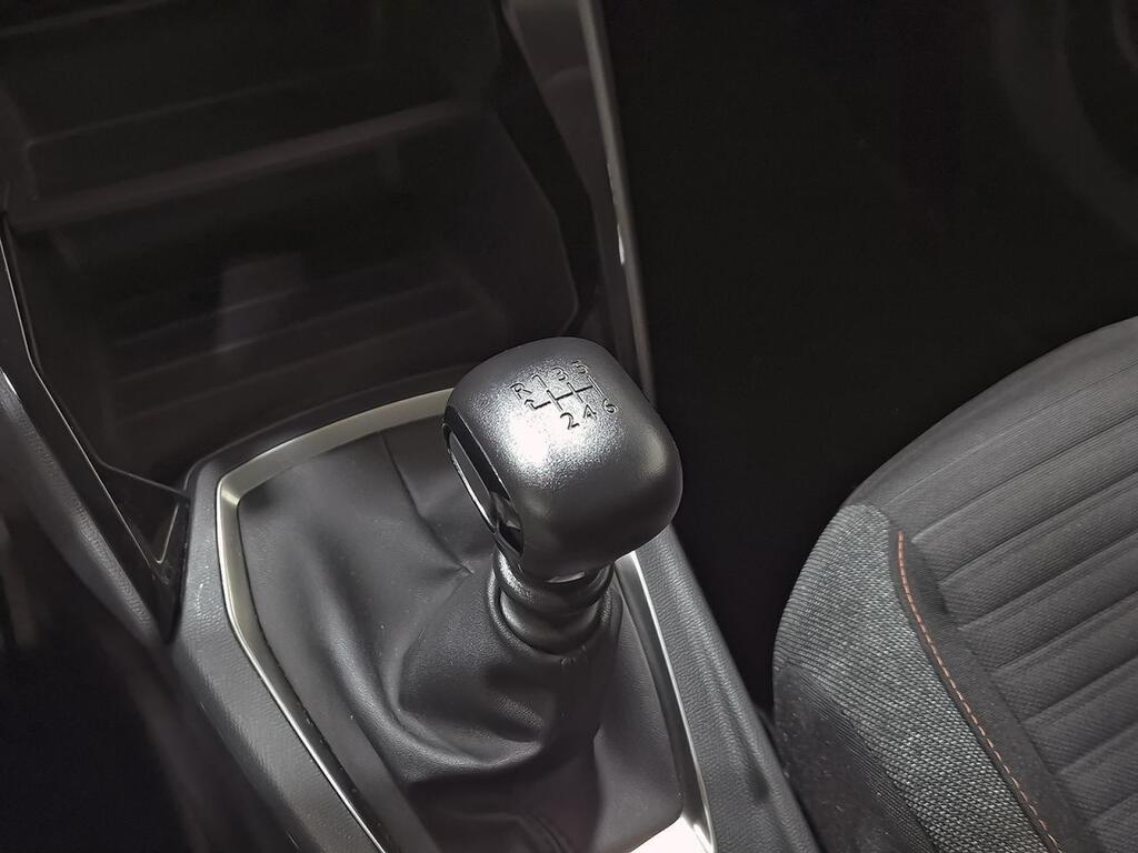 Peugeot 2008 Active Pack BlueHDI 81kW (110CV) 26