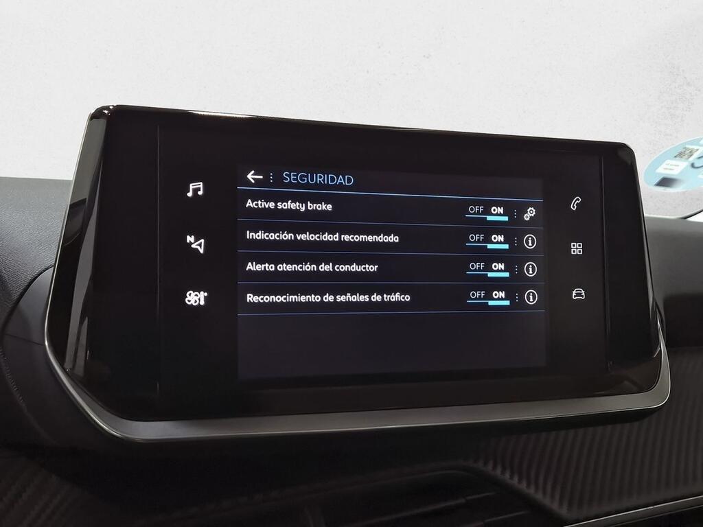 Peugeot 2008 Active Pack BlueHDI 81kW (110CV) 23