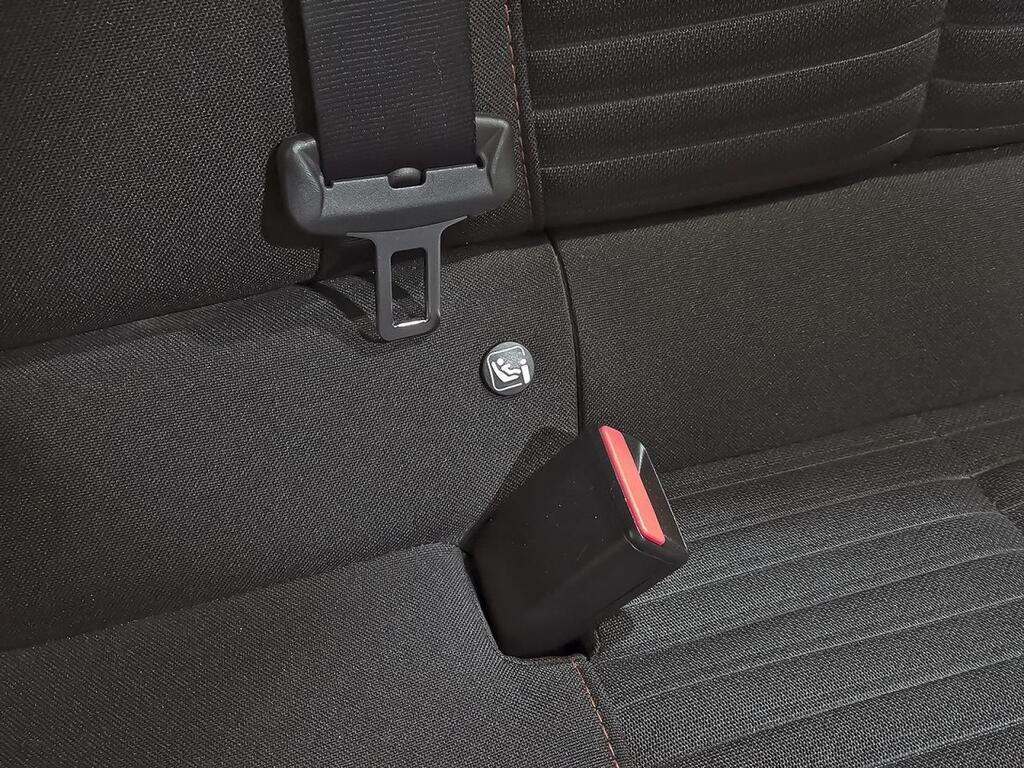 Peugeot 2008 Active Pack BlueHDI 81kW (110CV) 29