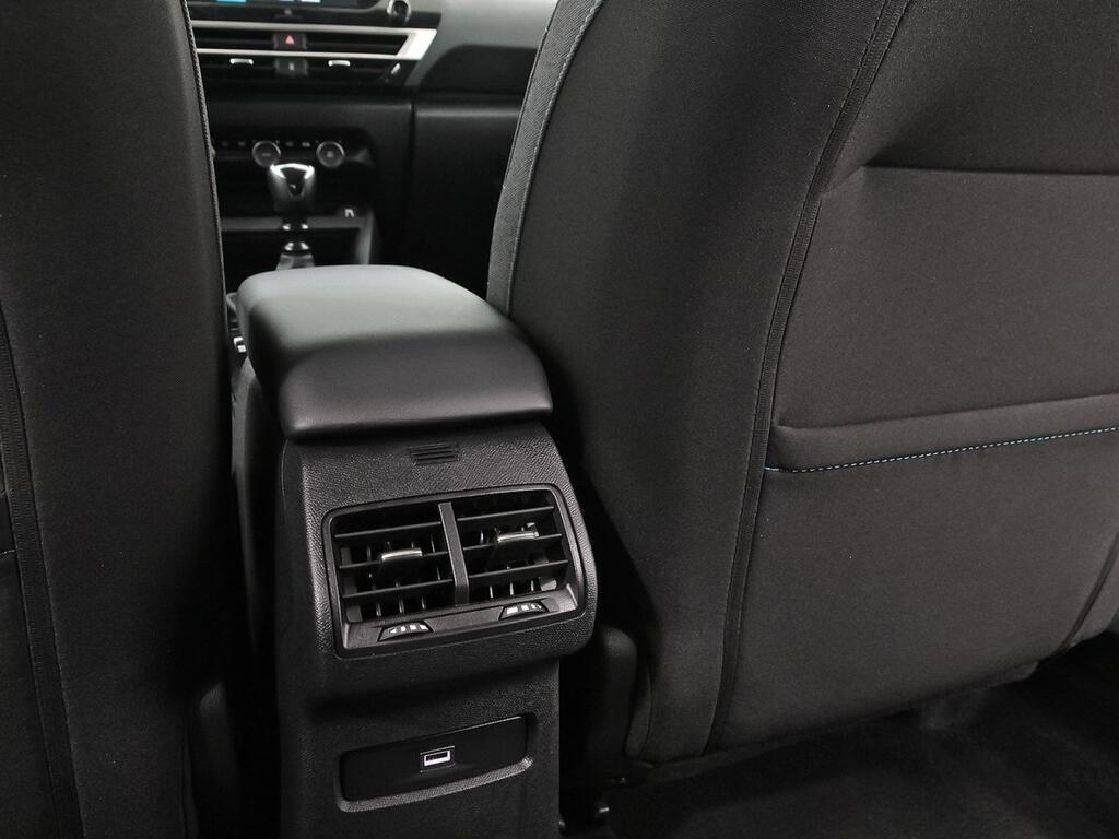 Citroën C4 PureTech 130 S&S 6v Plus 31