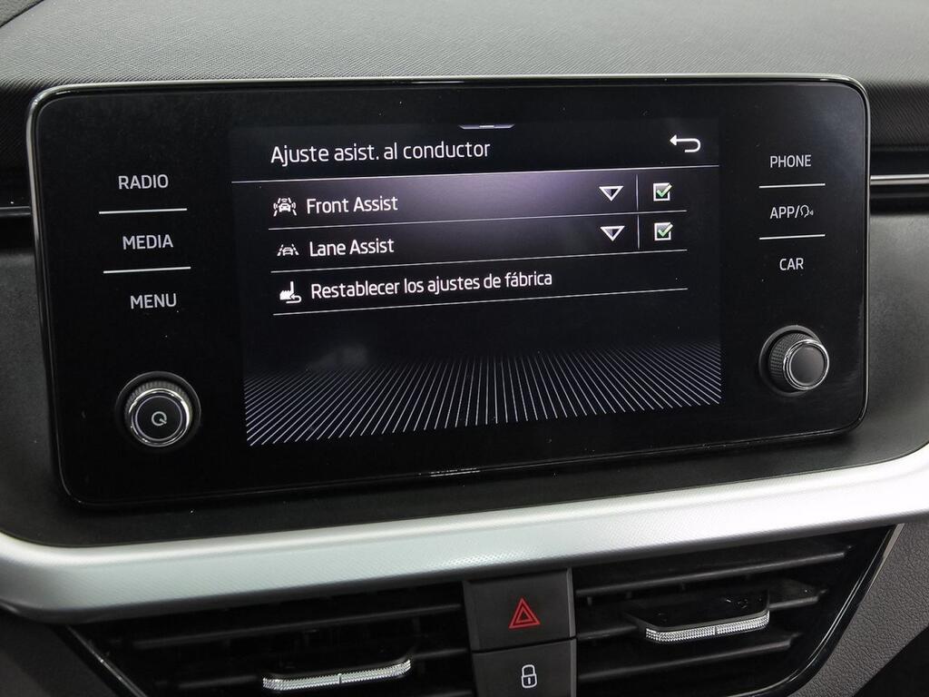 Skoda Kamiq 1.0 TSI 81kW (110CV) SCOUT 25