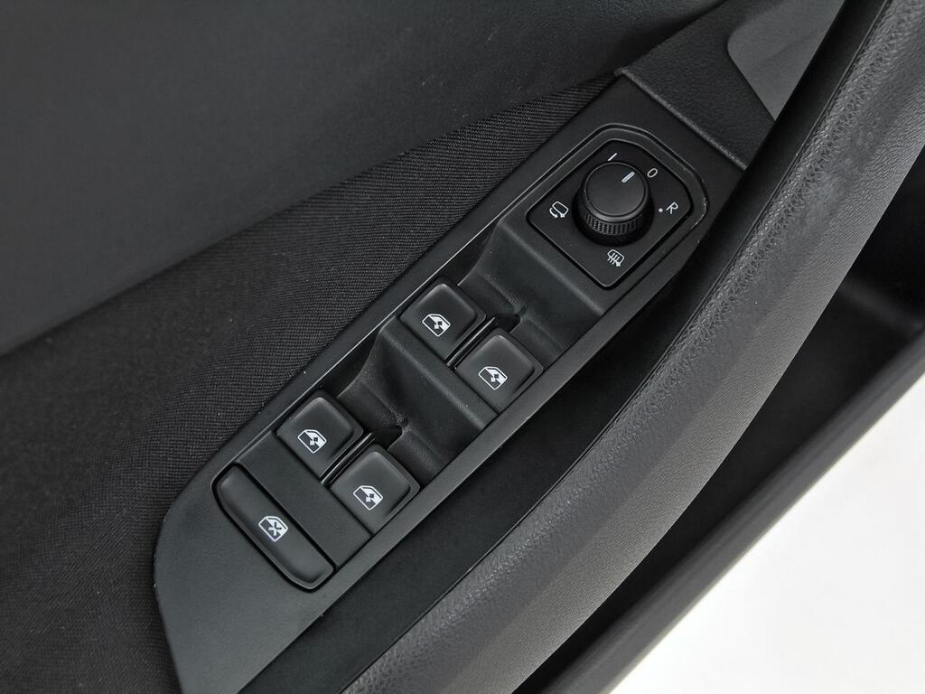 Skoda Kamiq 1.0 TSI 81kW (110CV) SCOUT 12