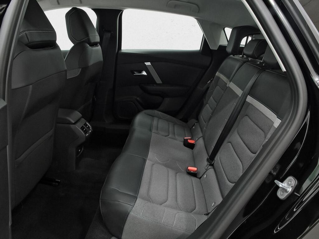 Citroën C4 PureTech 130 S&S 6v Plus 9