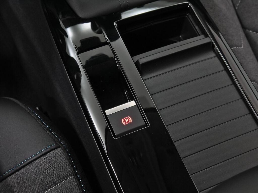 Citroën C4 PureTech 130 S&S 6v Plus 34