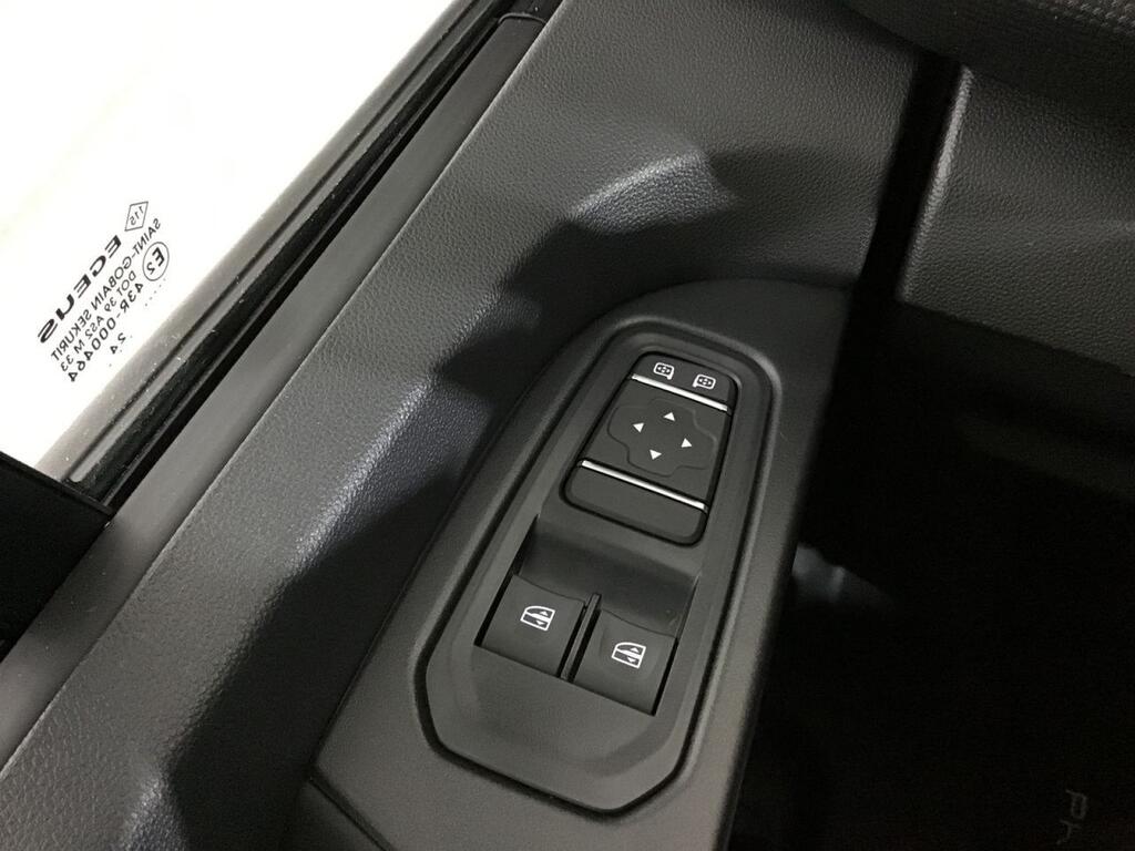 Nissan Primastar Combi 9 2.0dCi 81kW L1H1 1T Go 13