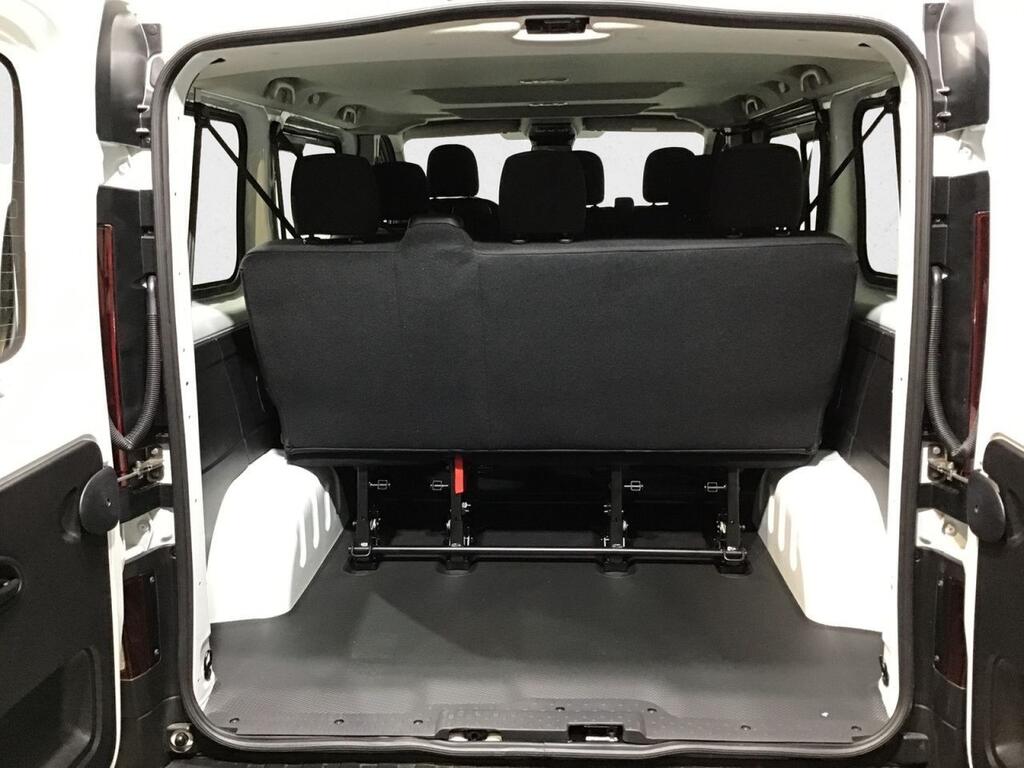 Nissan Primastar Combi 9 2.0dCi 81kW L1H1 1T Go 10