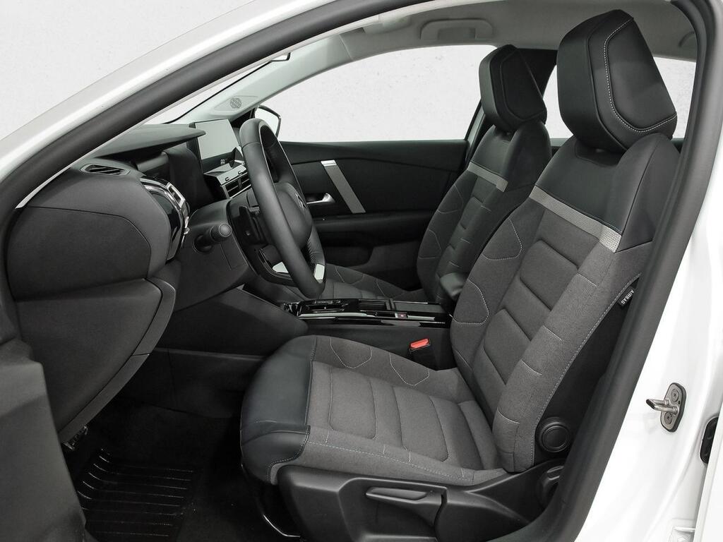 Citroën C4 BlueHDi 130 S&S EAT8 Plus 8