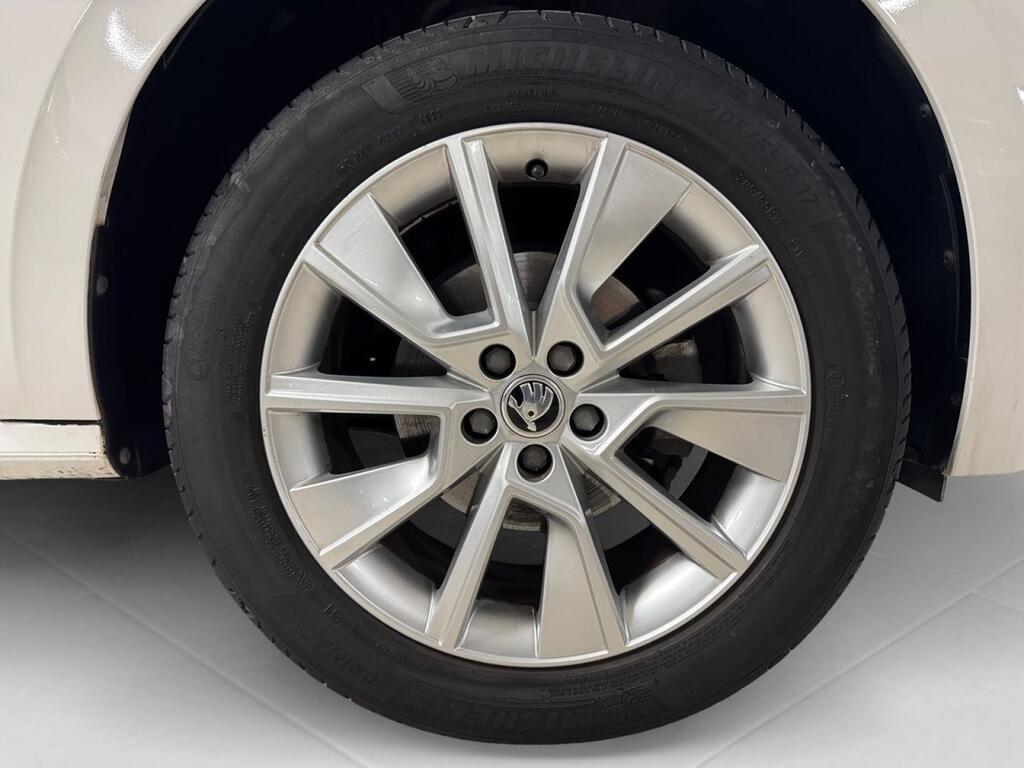 Skoda Kamiq 1.0 TSI 81kW (110CV) AMBITION 8